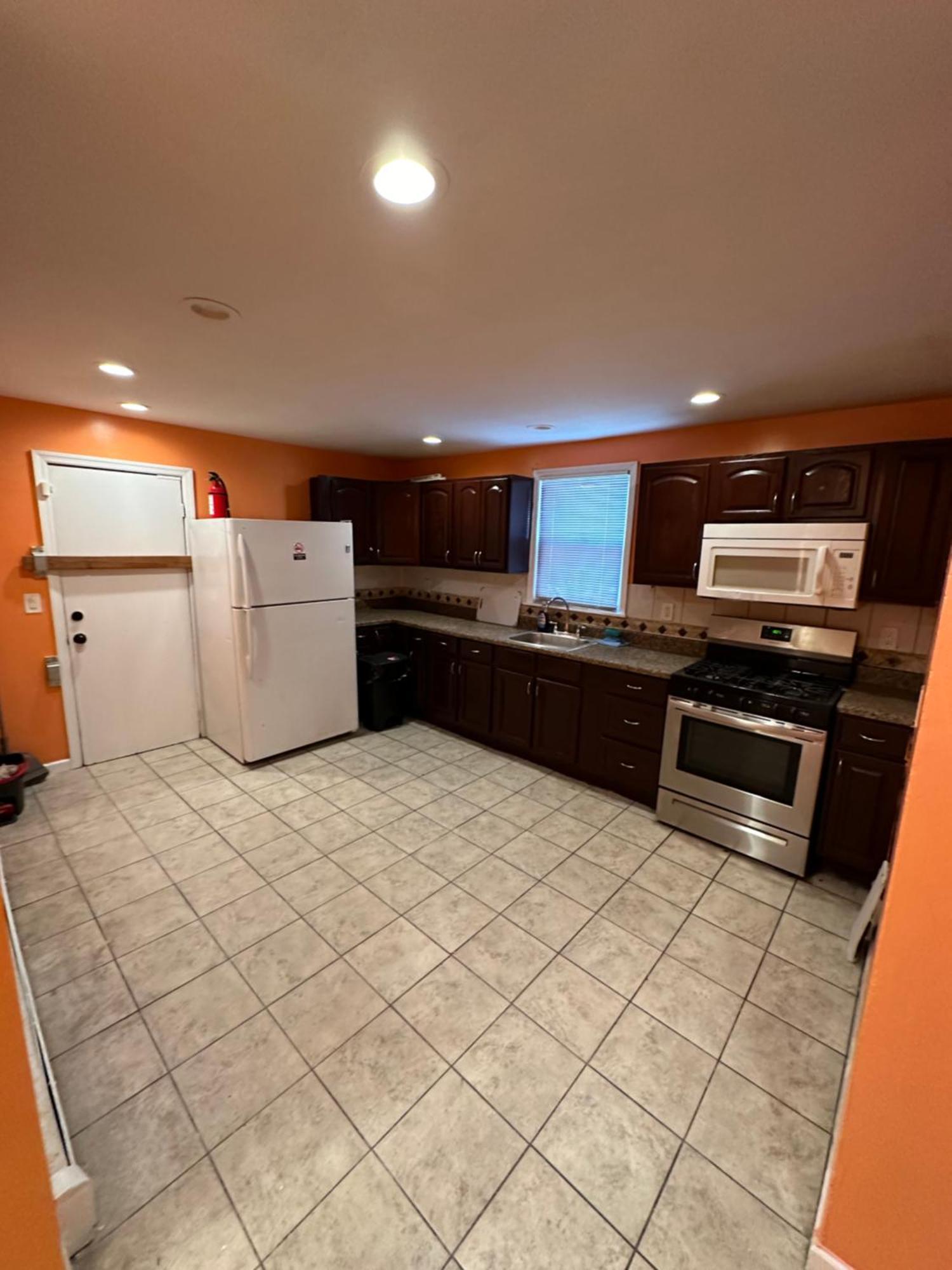 Fidelia Halos Room Queen Bed, Minutes From Newark Liberty International Airport And Newark Penn Station ภายนอก รูปภาพ